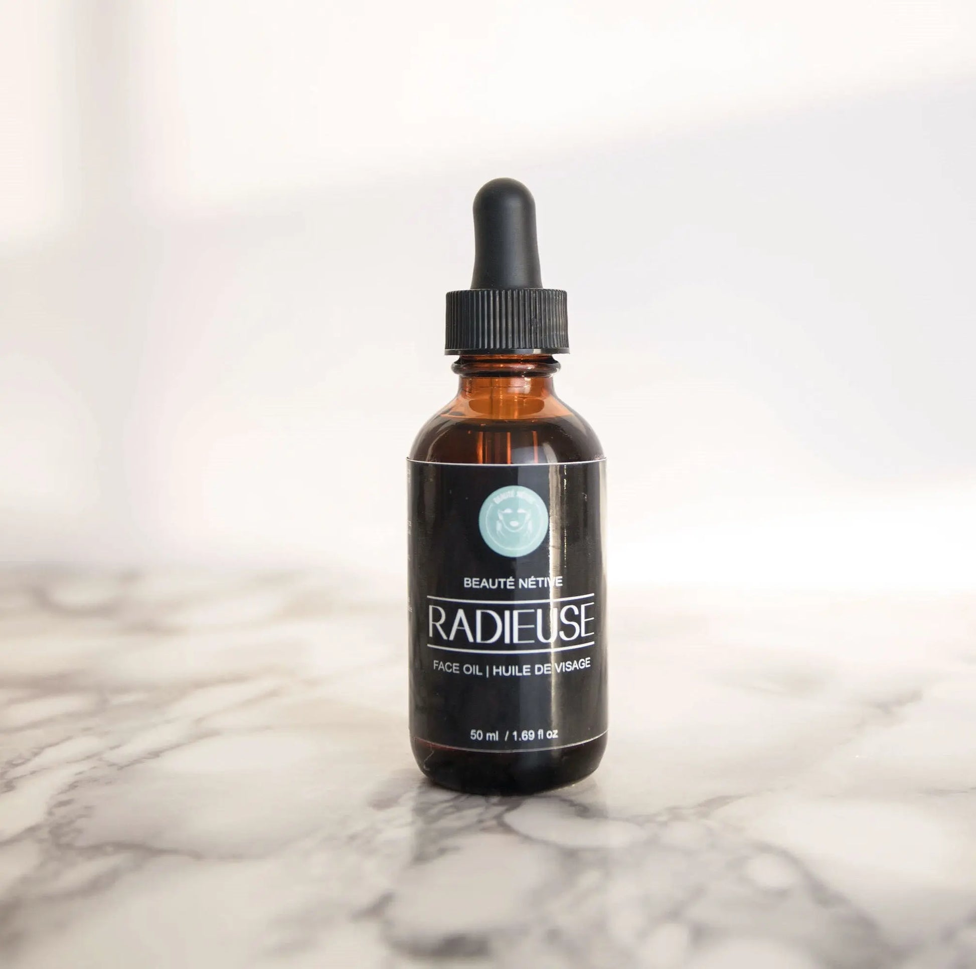 RADIEUSE corrective face oil hyperpigmentation glow skin